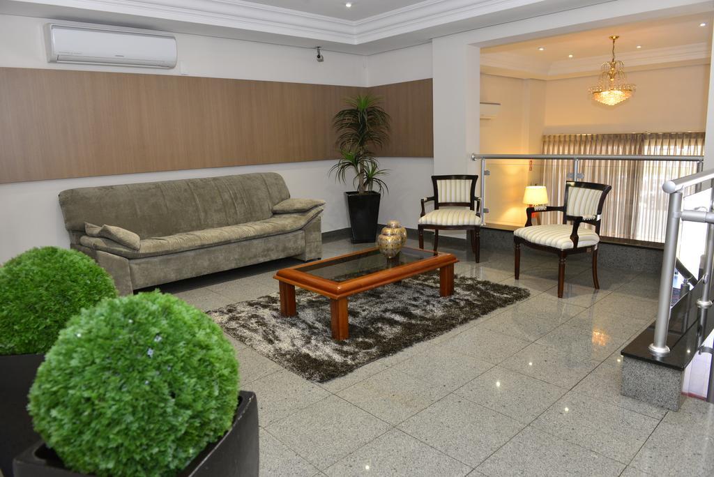 Biazi Plaza Hotel باورو المظهر الخارجي الصورة