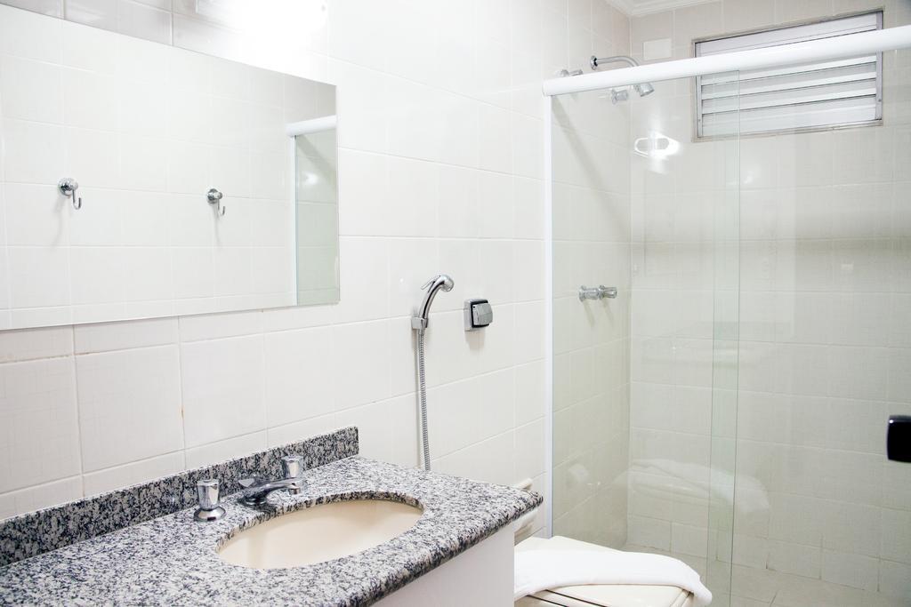 Biazi Plaza Hotel باورو المظهر الخارجي الصورة